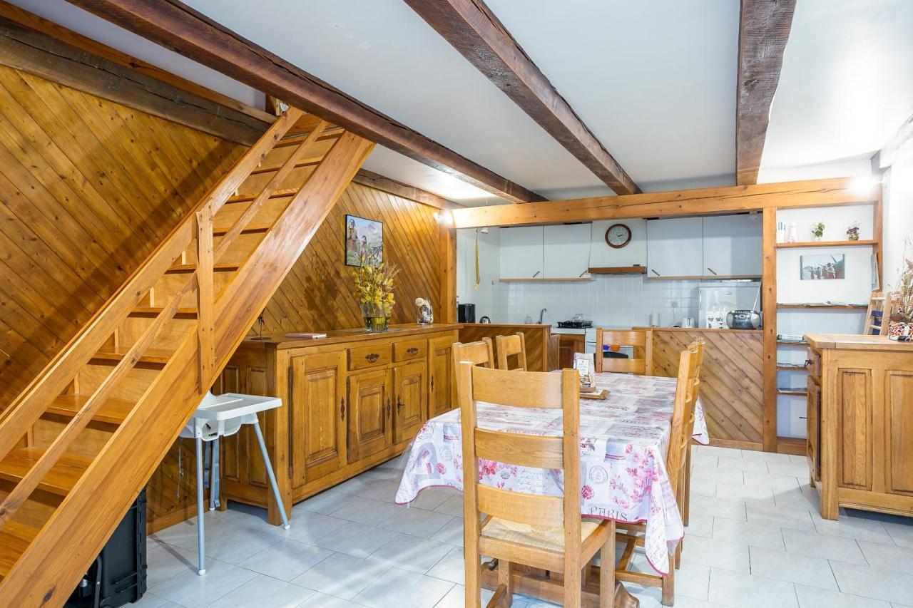 Gite Les Marmottes Tremouille (Cantal) Exterior foto