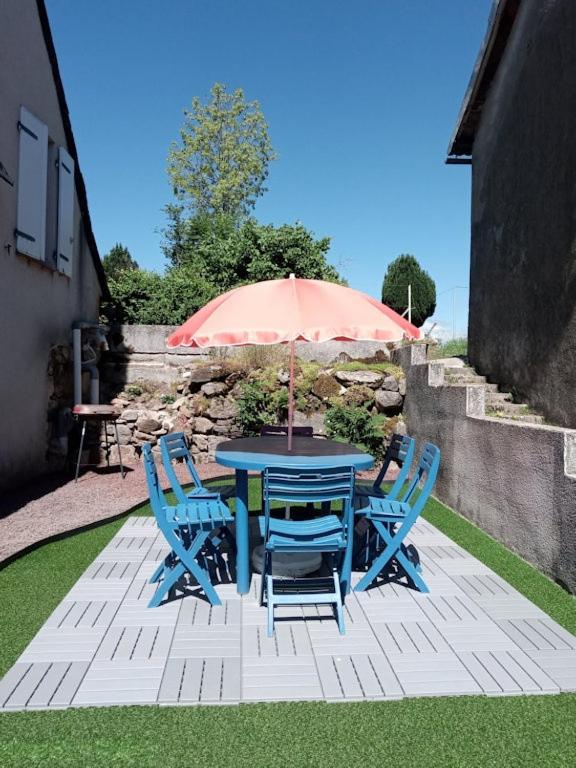 Gite Les Marmottes Tremouille (Cantal) Exterior foto